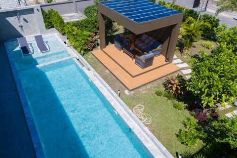 Chalet de 6 dormitorios en Pattaya, Tailandia № 115426 - foto 15