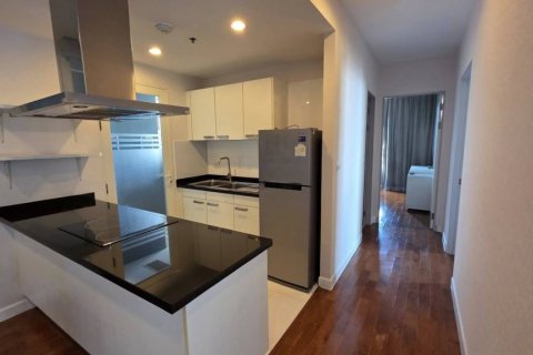 Eigentumswohnung in Bangkok, Thailand, 2 Schlafzimmer  № 152352 - Foto 8