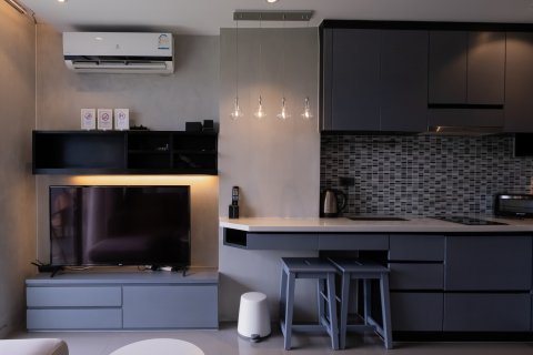 Apartamento de 2 habitaciones en Pattaya, Tailandia № 168259 - foto 4