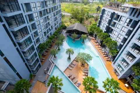 Apartamento de 2 habitaciones en Pattaya, Tailandia № 168259 - foto 15