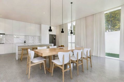 Chalet de 5 dormitorios en Pattaya, Tailandia № 114043 - foto 4