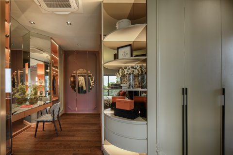 Chalet de 4 dormitorios en Bangkok, Tailandia № 165448 - foto 10