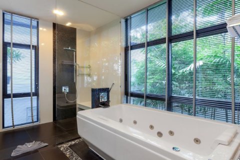 Chalet de 6 dormitorios en Patong, Tailandia № 134048 - foto 17
