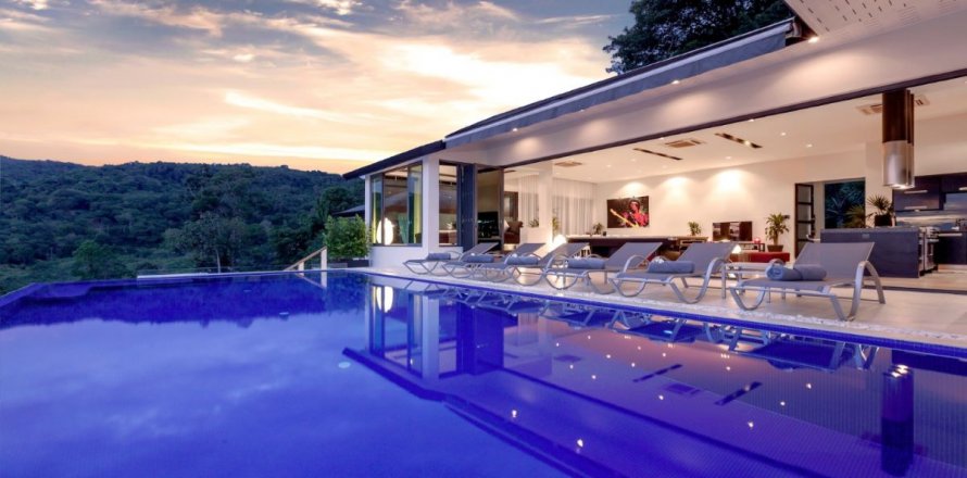Chalet de 6 dormitorios en Patong, Tailandia № 134048