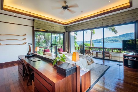 Chalet de 4 dormitorios en Kamala, Tailandia № 134046 - foto 28