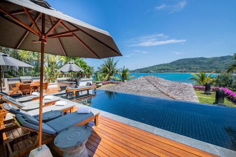 Chalet de 4 dormitorios en Kamala, Tailandia № 134046 - foto 24