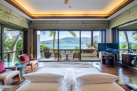 Chalet de 4 dormitorios en Kamala, Tailandia № 134046 - foto 27