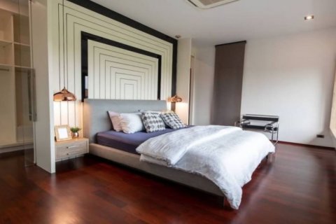 Chalet de 4 dormitorios en Hang Dong, Tailandia № 134047 - foto 12