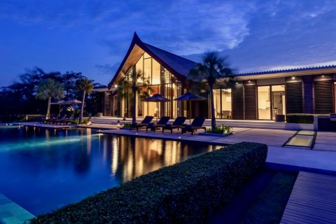 Chalet de 9 dormitorios en Pa Klok, Tailandia № 134049 - foto 5