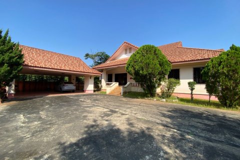 Haus in Chiang Mai, Thailand 4 Schlafzimmer № 120187