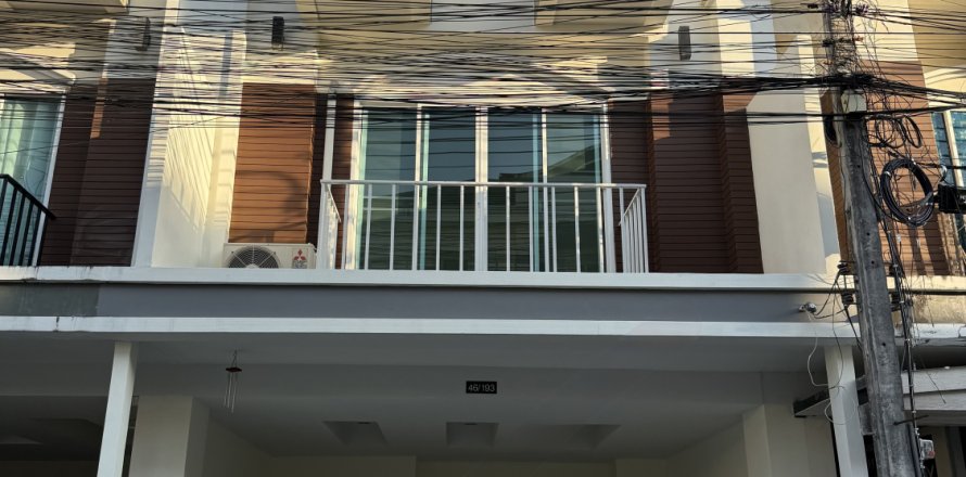 Adosado de 4 dormitorios en Phuket, Tailandia № 139559
