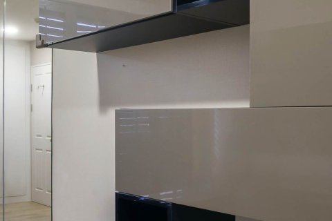 Condo in Huai Khwang, Bangkok, Thailand, 2 bedrooms № 161901 - photo 17