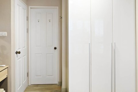 Condo in Huai Khwang, Bangkok, Thailand, 2 bedrooms № 161901 - photo 15