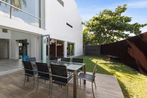 Chalet de 5 dormitorios en Phuket, Tailandia № 162955 - foto 16