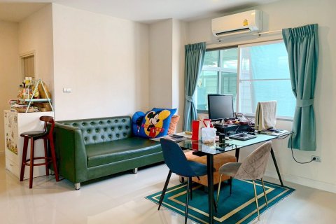 Haus in Saphan Sung, Bangkok, Thailand 4 Schlafzimmer № 162958 - Foto 10