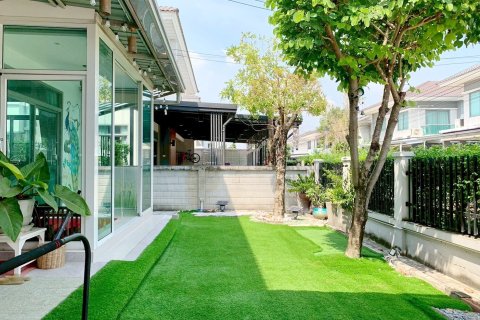 Haus in Saphan Sung, Bangkok, Thailand 4 Schlafzimmer № 162958 - Foto 2