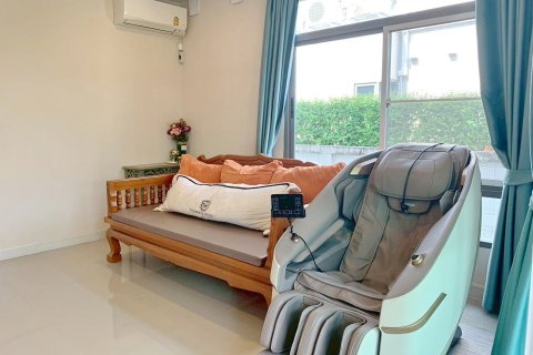 Haus in Saphan Sung, Bangkok, Thailand 4 Schlafzimmer № 162958 - Foto 7