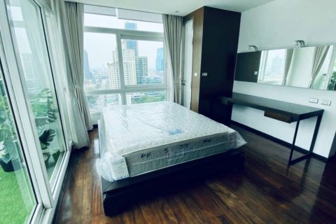 Ático de 4 dormitorios en Bangkok, Tailandia № 181066 - foto 9