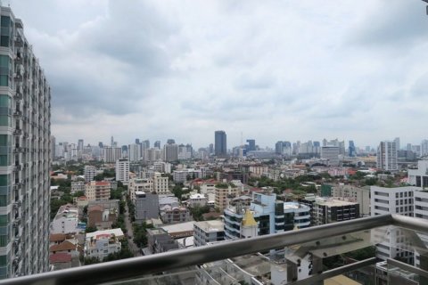 Ático de 4 dormitorios en Bangkok, Tailandia № 181066 - foto 25