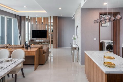Condominio de 3 dormitorios en Bangkok, Tailandia № 181068 - foto 2