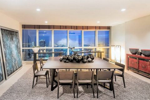 Ático de 5 dormitorios en Bangkok, Tailandia № 181070 - foto 7