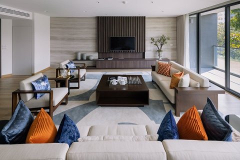 Condo in Bangkok, Thailand, 3 bedrooms № 181071