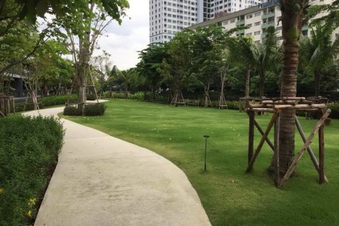 Condominio de 3 dormitorios en Bangkok, Tailandia № 181071 - foto 15