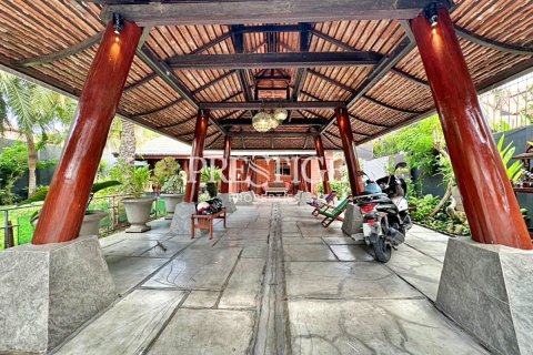 House in Pattaya, Thailand 3 bedrooms № 198340 - photo 16