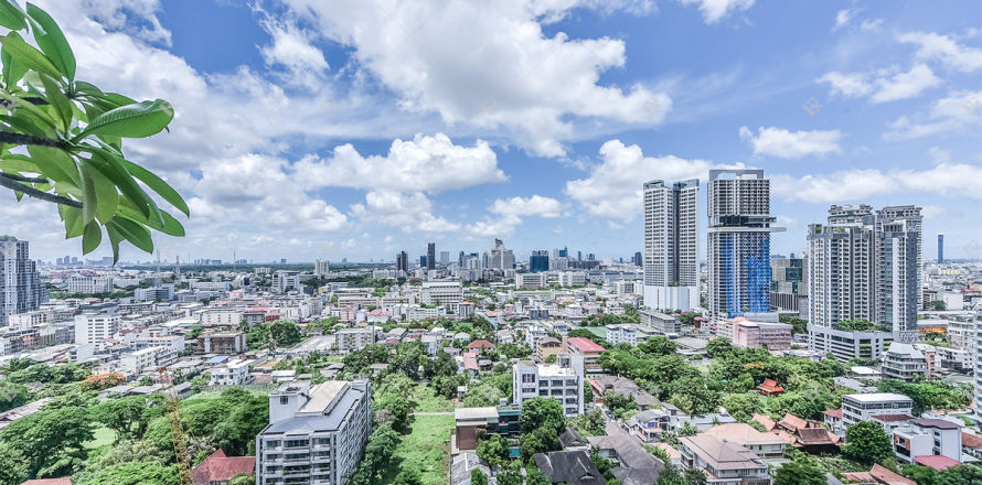 Condominio de 3 dormitorios en Bangkok, Tailandia № 190977