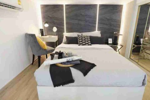 Condominio de 1 dormitorio en Bangkok, Tailandia № 208846 - foto 17
