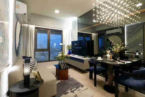 Condominio de 1 dormitorio en Thonburi, Bangkok, Tailandia № 208851 - foto 10