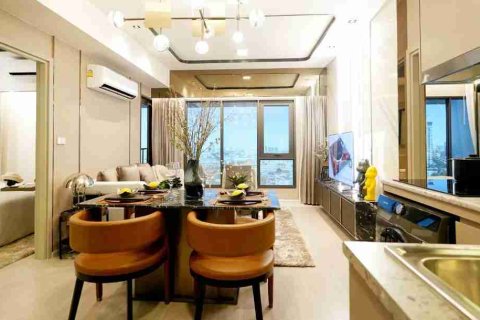 Condominio de 1 dormitorio en Thonburi, Bangkok, Tailandia № 208851 - foto 14