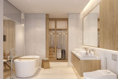 Chalet de 5 dormitorios en Chalong, Tailandia № 166774 - foto 8