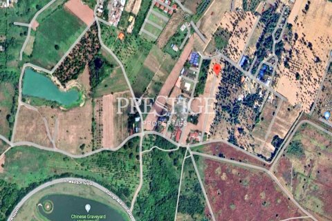 Terrain à Pattaya, Thaïlande 12800 m2 № 198504