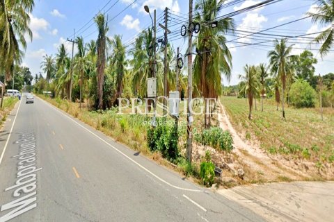 Land in Pattaya, Thailand 12800 sq.m. № 198504 - photo 3