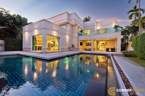 Estudio en Pattaya, Tailandia № 134399