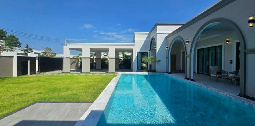 Chalet de 5 dormitorios en Pattaya, Tailandia № 172820
