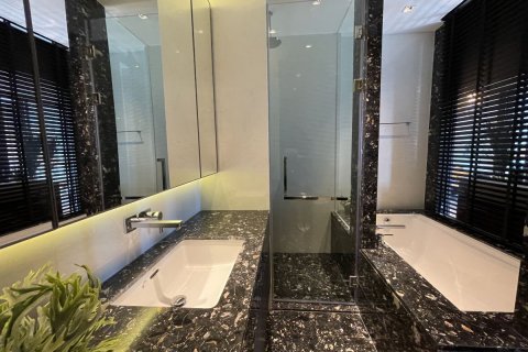 Condominio de 1 dormitorio en Watthana, Bangkok, Tailandia № 133861 - foto 15