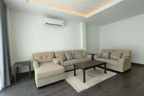 House in Bangkok, Thailand 4 bedrooms № 195763 - photo 6