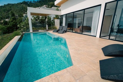 Chalet de 4 dormitorios en Surat Thani, Tailandia № 146846 - foto 2
