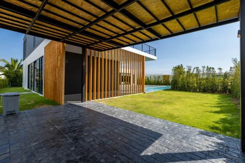 Chalet de 5 dormitorios en Hua Hin, Tailandia № 166814 - foto 9