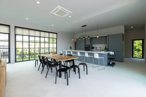 Chalet de 5 dormitorios en Hua Hin, Tailandia № 166814 - foto 25