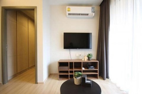 Condominio de 1 dormitorio en Phaya Thai, Bangkok, Tailandia № 143890 - foto 2