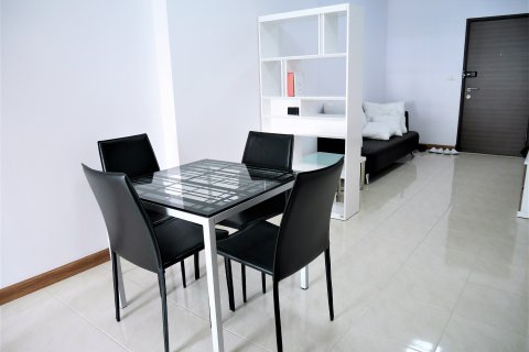 Condominio de 1 dormitorio en Bangkok, Tailandia № 143992 - foto 3