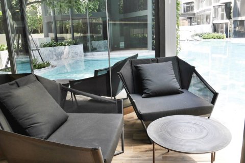 Condominio de 3 dormitorios en Bangkok, Tailandia № 143991 - foto 21