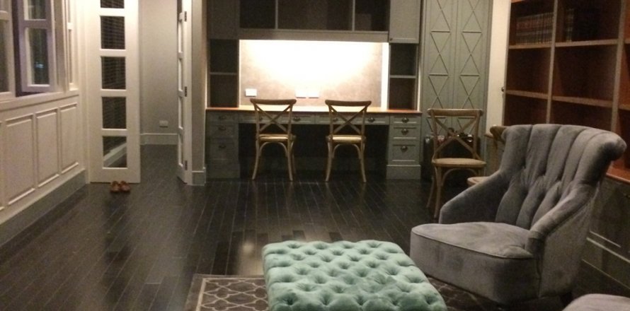 Condo in Bangkok, Thailand, 4 bedrooms № 143893