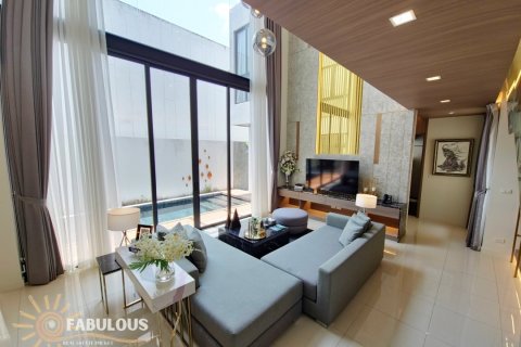 Chalet de 3 dormitorios en Surin Beach, Tailandia № 179535 - foto 4