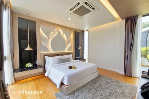 Chalet de 3 dormitorios en Surin Beach, Tailandia № 179535 - foto 6