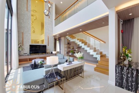 Chalet de 3 dormitorios en Surin Beach, Tailandia № 179535 - foto 3