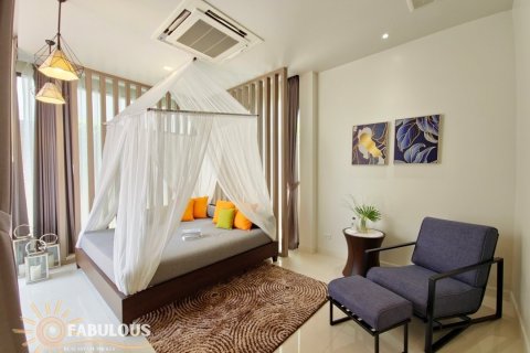Chalet de 3 dormitorios en Surin Beach, Tailandia № 179535 - foto 2